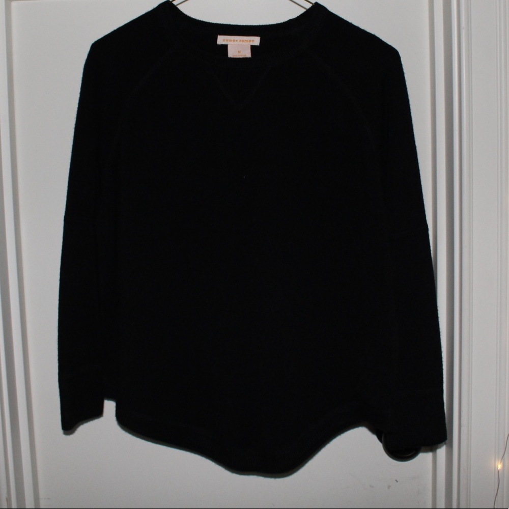 black long sleeve shirt
